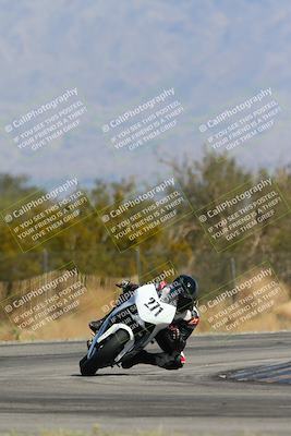 media/Mar-17-2024-CVMA (Sun) [[2dda336935]]/Race 7 Formula Lightweight Twins Shootout/